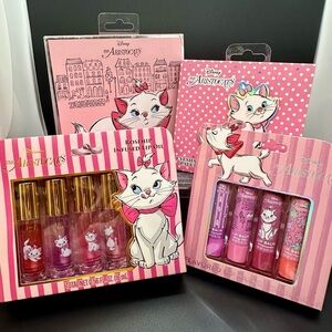 Disney Aristocats Complexion Palette , Eyeshadow palette, Lip balm and Lip Oil.